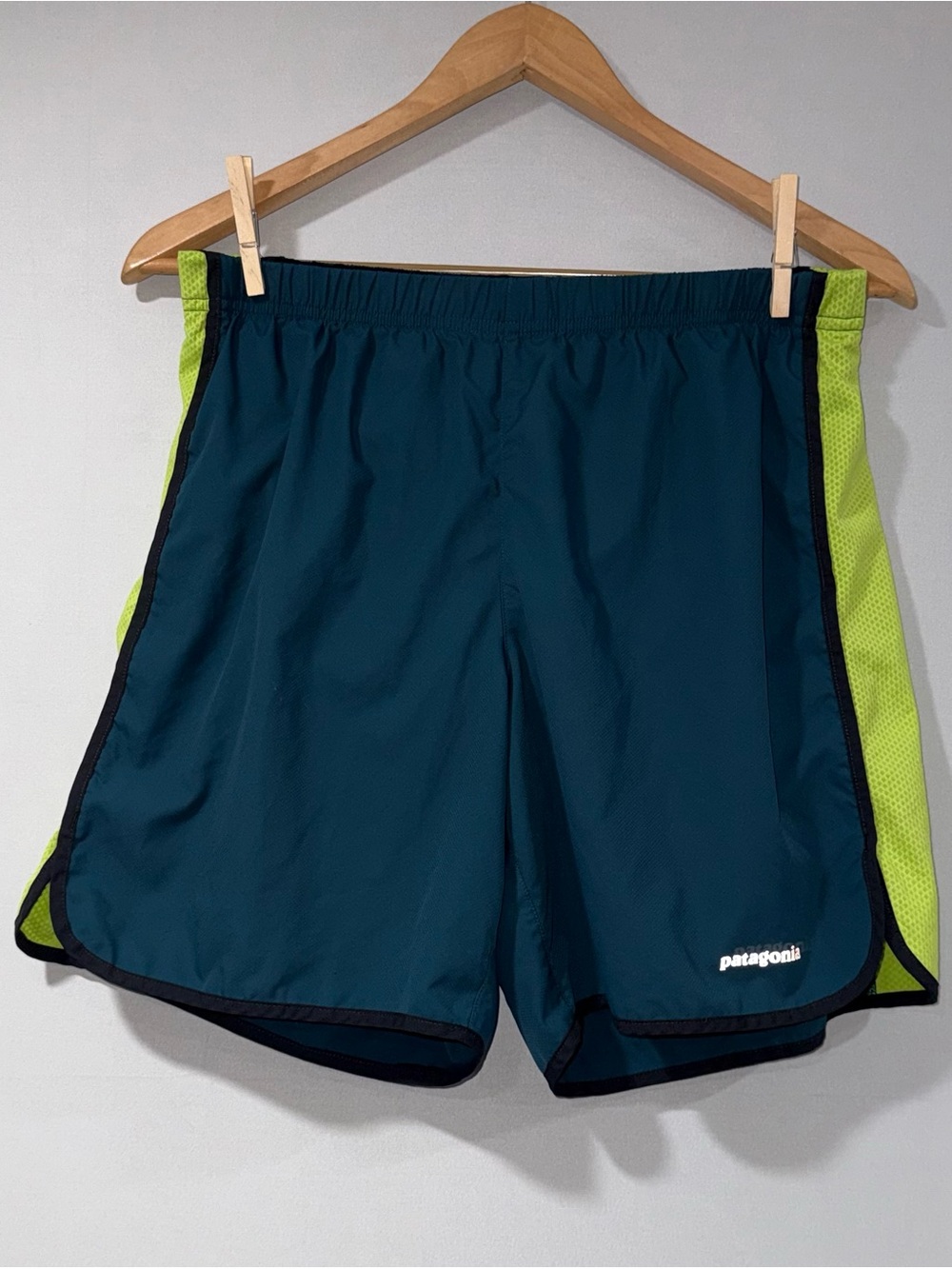 Patagonia Men's Teal with Lime Side Panel Athletic Shorts